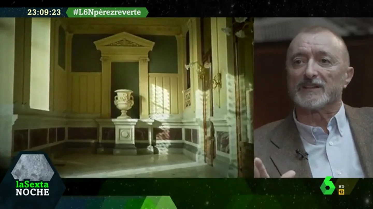 Arturo Pérez-Reverte, sobre la RAE: "Fue masacrada por Franco y Rajoy la ha casi terminado de liquidar" Arturo Pérez-Reverte, sobre la RAE: "Fue masacrada por Franco y Rajoy la ha casi terminado de liquidar"