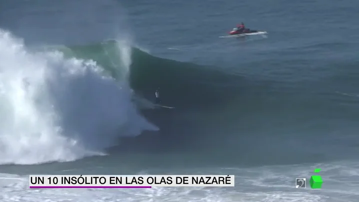 Natxo González asombra al mundo del surf con un '10' en el Nazaré Challenge