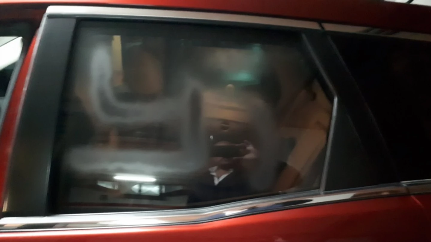 Esvástica en el coche del presidente del PP de Cataluña Esvástica en el coche del presidente del PP de Cataluña