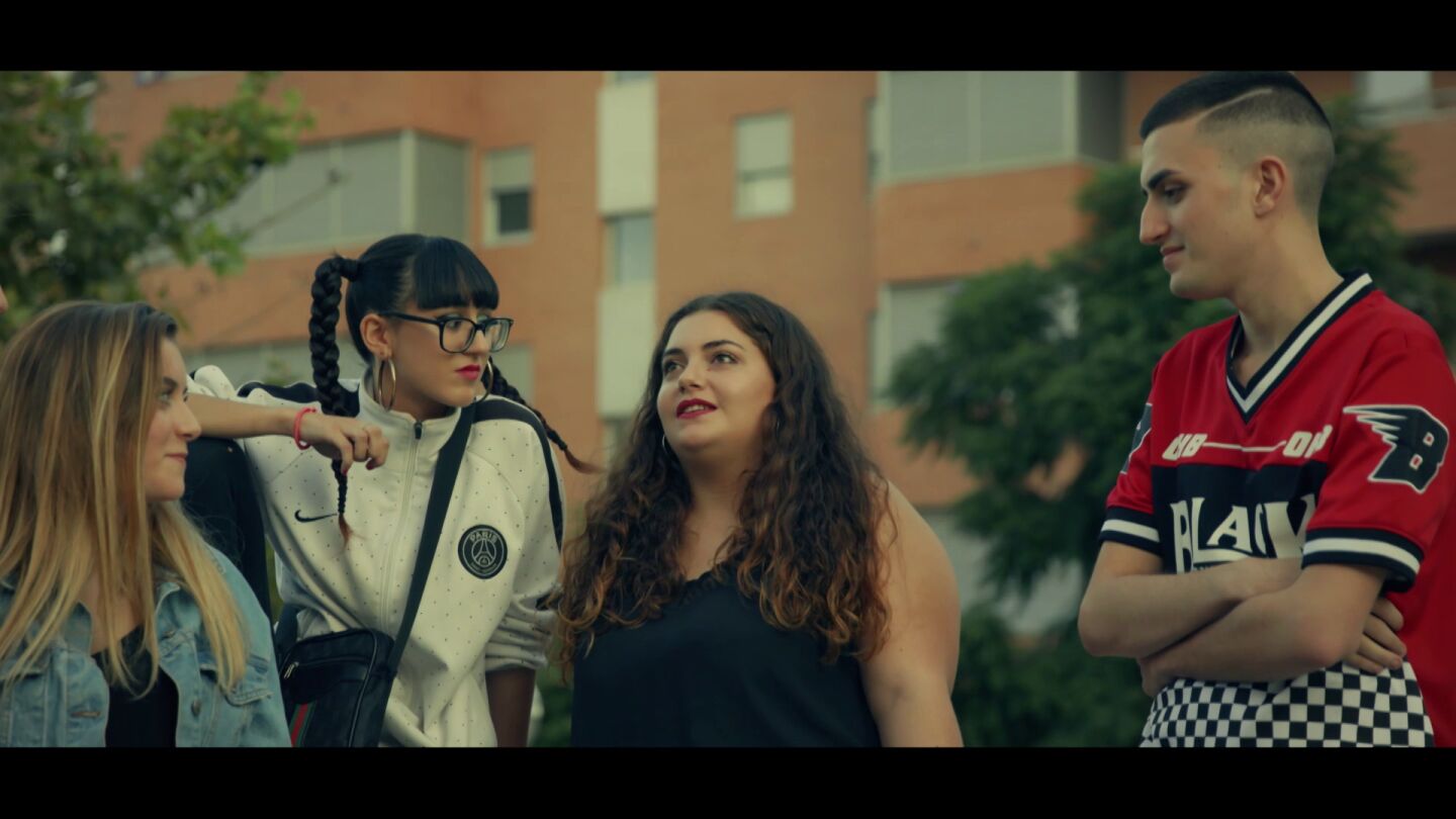 Un grupo de j&oacute;venes hablan con Jordi &Eacute;vole en Salvados: la mala educaci&oacute;n