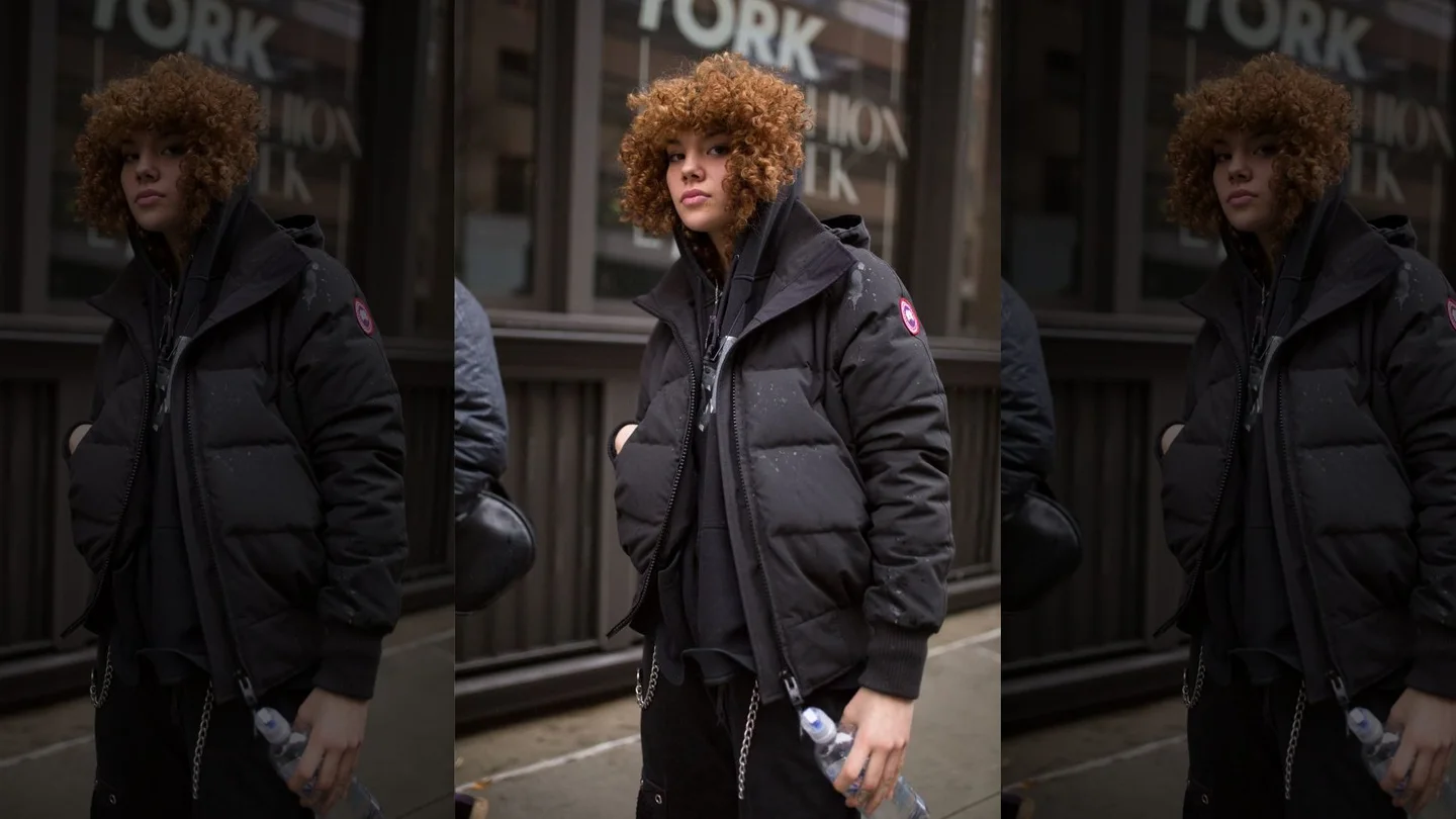 Imagen de una joven con un abrigo de Canada Goose, una de las marcas que ha prohibido llevar la escuela de Liverpool Imagen de una joven con un abrigo de Canada Goose, una de las marcas que ha prohibido llevar la escuela de Liverpool