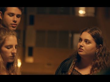 Un grupo de jóvenes hablan con Jordi Évole en Salvados: la mala educación Un grupo de jóvenes hablan con Jordi Évole en Salvados: la mala educación