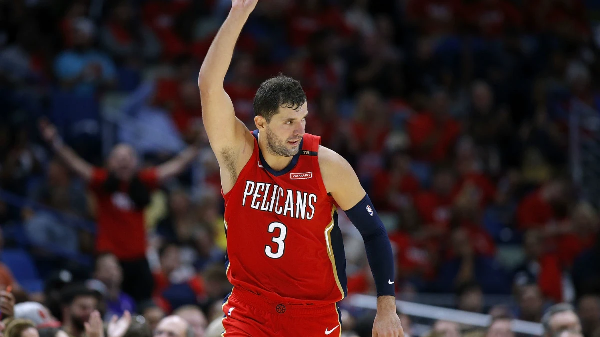 Mirotic celebra una acción