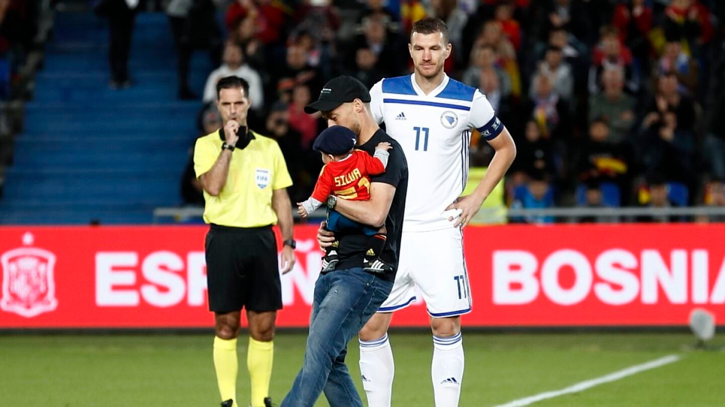 David Silva, con su hijo