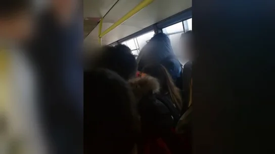 Así vivieron el rescate los 70 niños atrapados en un autobús escolar por las graves inundaciones en Cartagena Así vivieron el rescate los 70 niños atrapados en un autobús escolar por las graves inundaciones en Cartagena