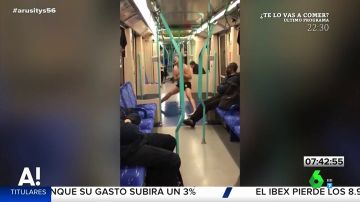 Las surrealistas imágenes de un hombre bailando en las barras del metro 