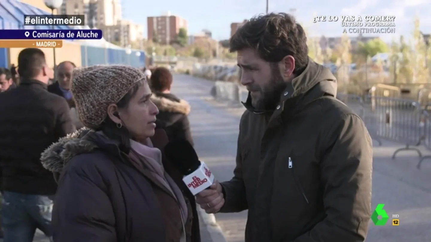 La larga espera de Diana para conseguir la solicitud de asilo: "La explicación que nos dan es que no les queda papel para los formularios" La larga espera de Diana para conseguir la solicitud de asilo: "La explicación que nos dan es que no les queda papel para los formularios"