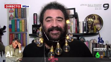 El Sevilla se une a la moda de llevar luces navideñas en la barba