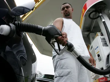 Repostando combustible Repostando combustible
