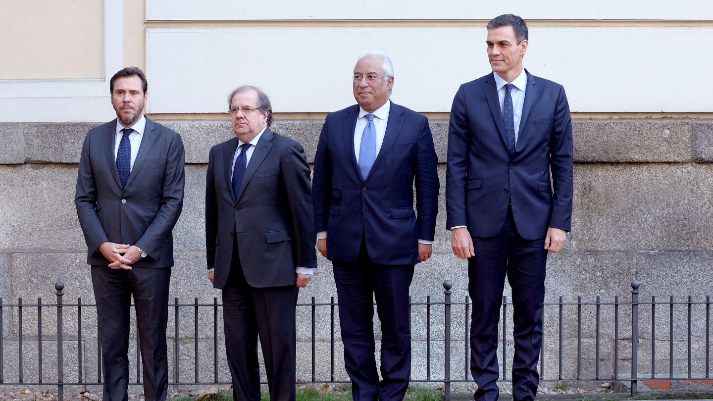 Pedro S&aacute;nchez, junto a Antonio Costa