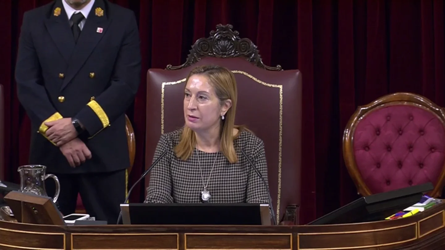 Ana Pastor presidiendo la Mesa del Congreso Ana Pastor presidiendo la Mesa del Congreso