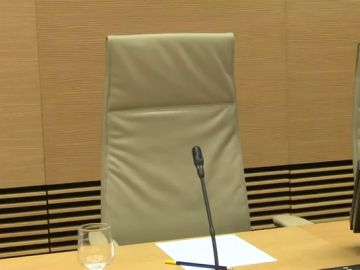 Silla vacía de la ministra Montero Silla vacía de la ministra Montero