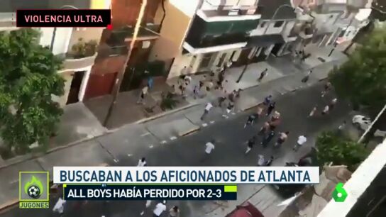 Brutal batalla campal entra barras bravas y polic&iacute;a en Argentina