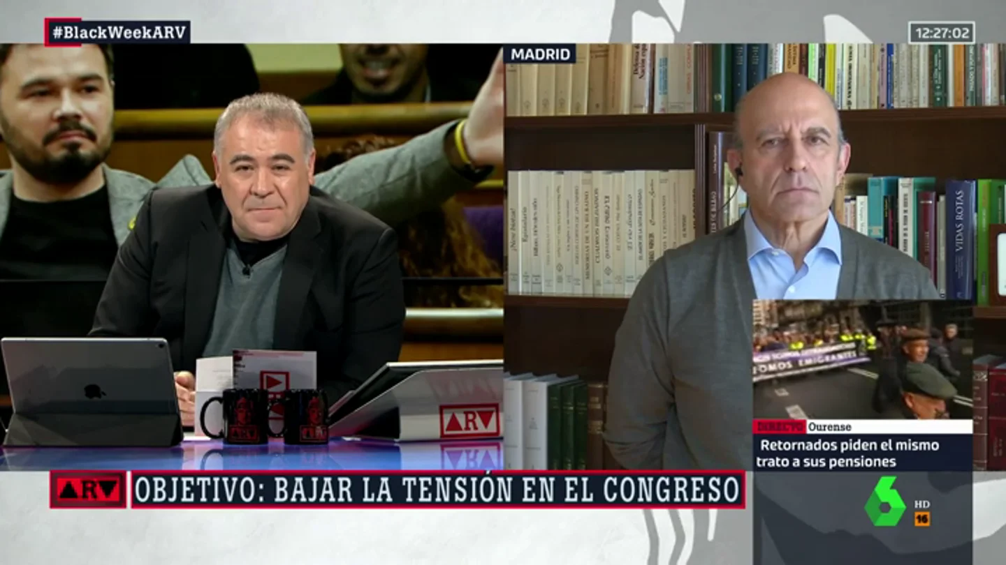 Zarzalejos: "Que el escupitajo sea el gran debate nacional significa que esta legislatura está 'zombie', muerta" Zarzalejos: "Que el escupitajo sea el gran debate nacional significa que esta legislatura está 'zombie', muerta"