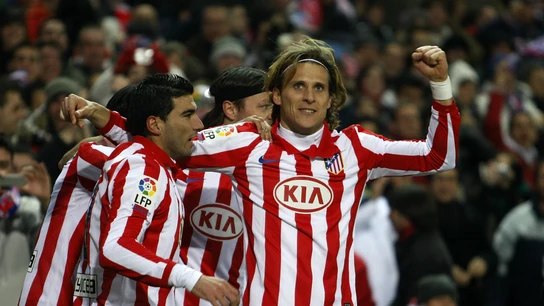 Diego Forlán celebra un gol Diego Forlán celebra un gol