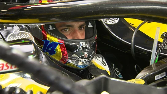 Carlos Sainz luce el 14 en su casco Carlos Sainz luce el 14 en su casco