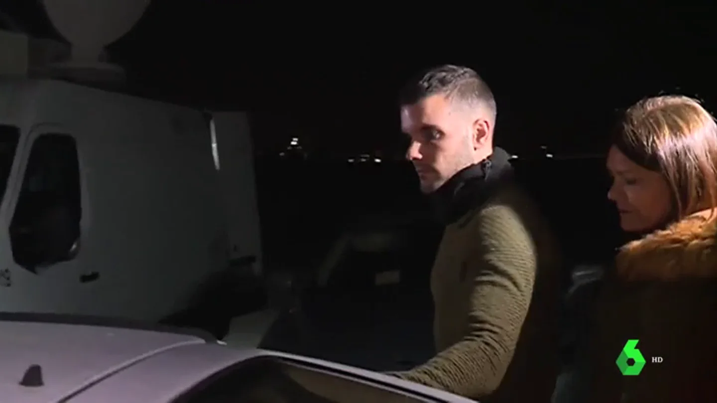 La imagen del miembro de 'La Manada saliendo de la cárcel tras ser absuelto de robo con violencia La imagen del miembro de 'La Manada saliendo de la cárcel tras ser absuelto de robo con violencia
