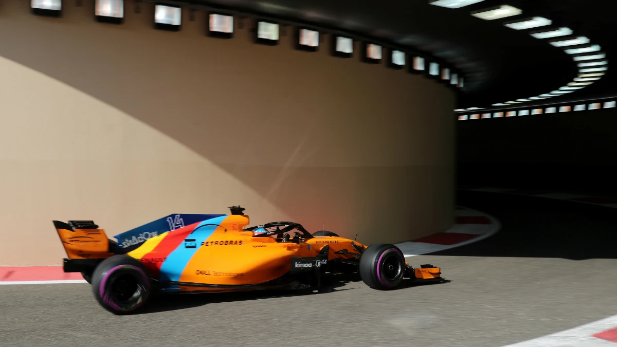 Fernando Alonso, en el túnel de Yas Marina