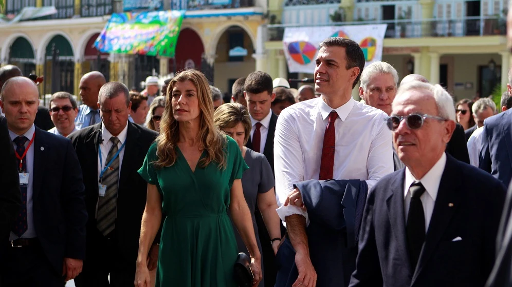 El presidente del Gobierno de España, Pedro Sánchez y su esposa María Begoña Gómez en su visita a Cuba