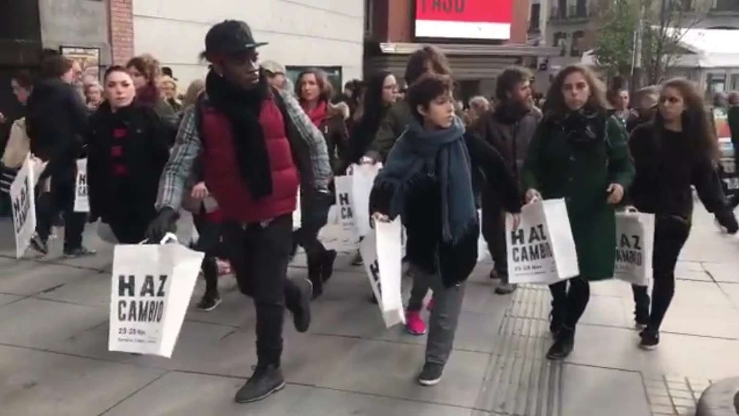 Campaña de Greenpeace contra el Black Friday Campaña de Greenpeace contra el Black Friday