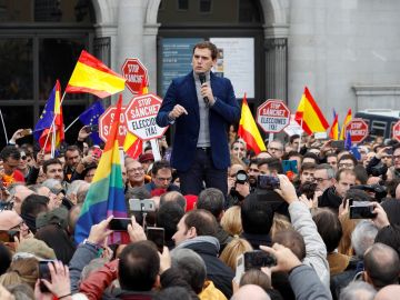 Albert Rivera durante un acto de España Ciudadana Albert Rivera durante un acto de España Ciudadana