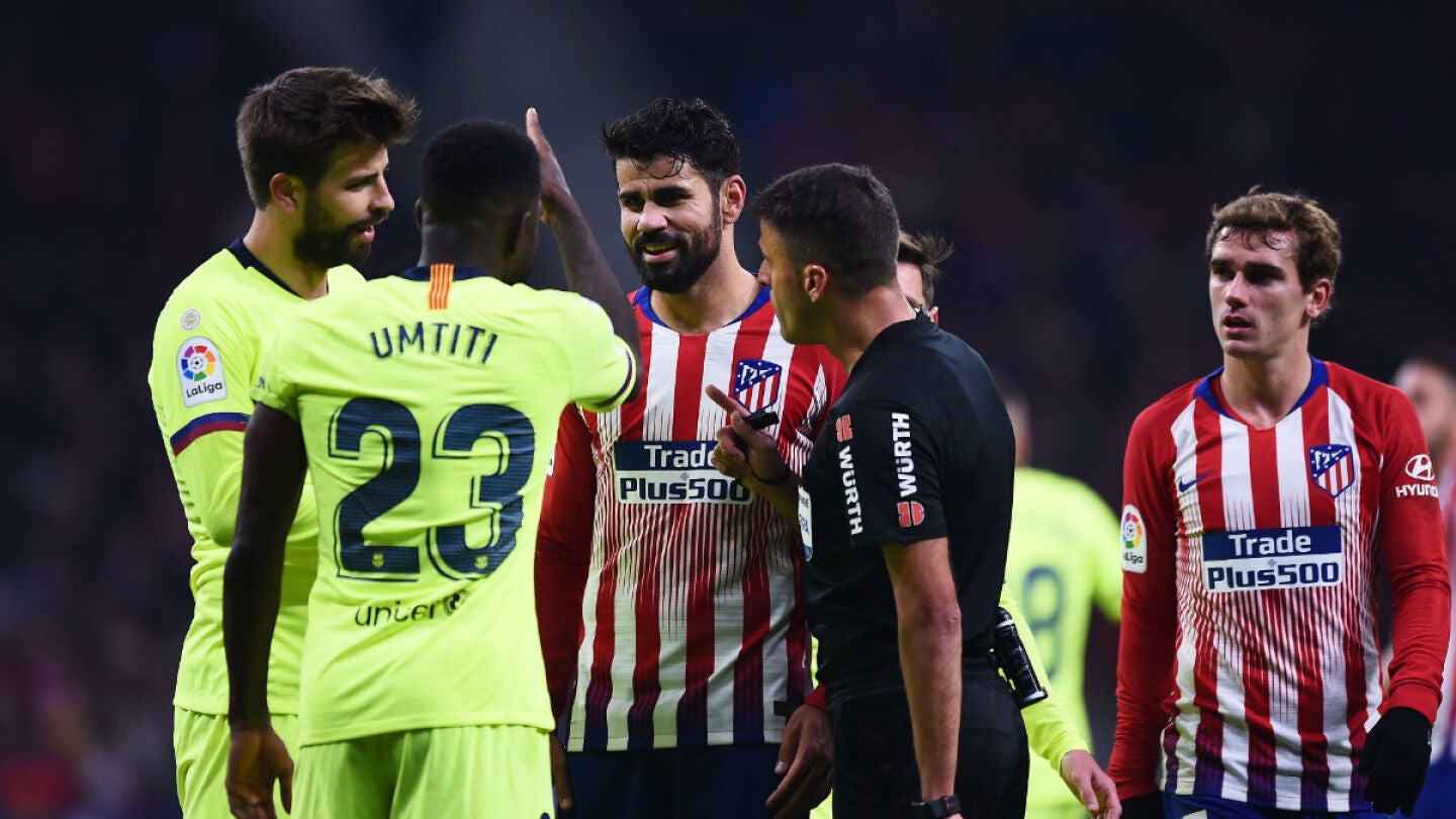 Discusi&oacute;n entre Diego Costa y Umtiti