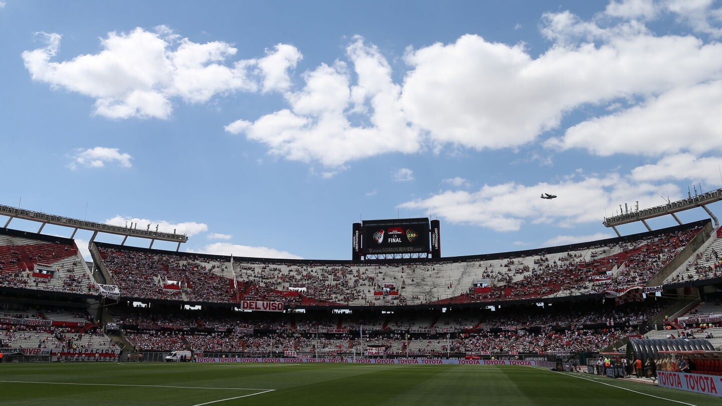 El Monumental, antes del River - Boca