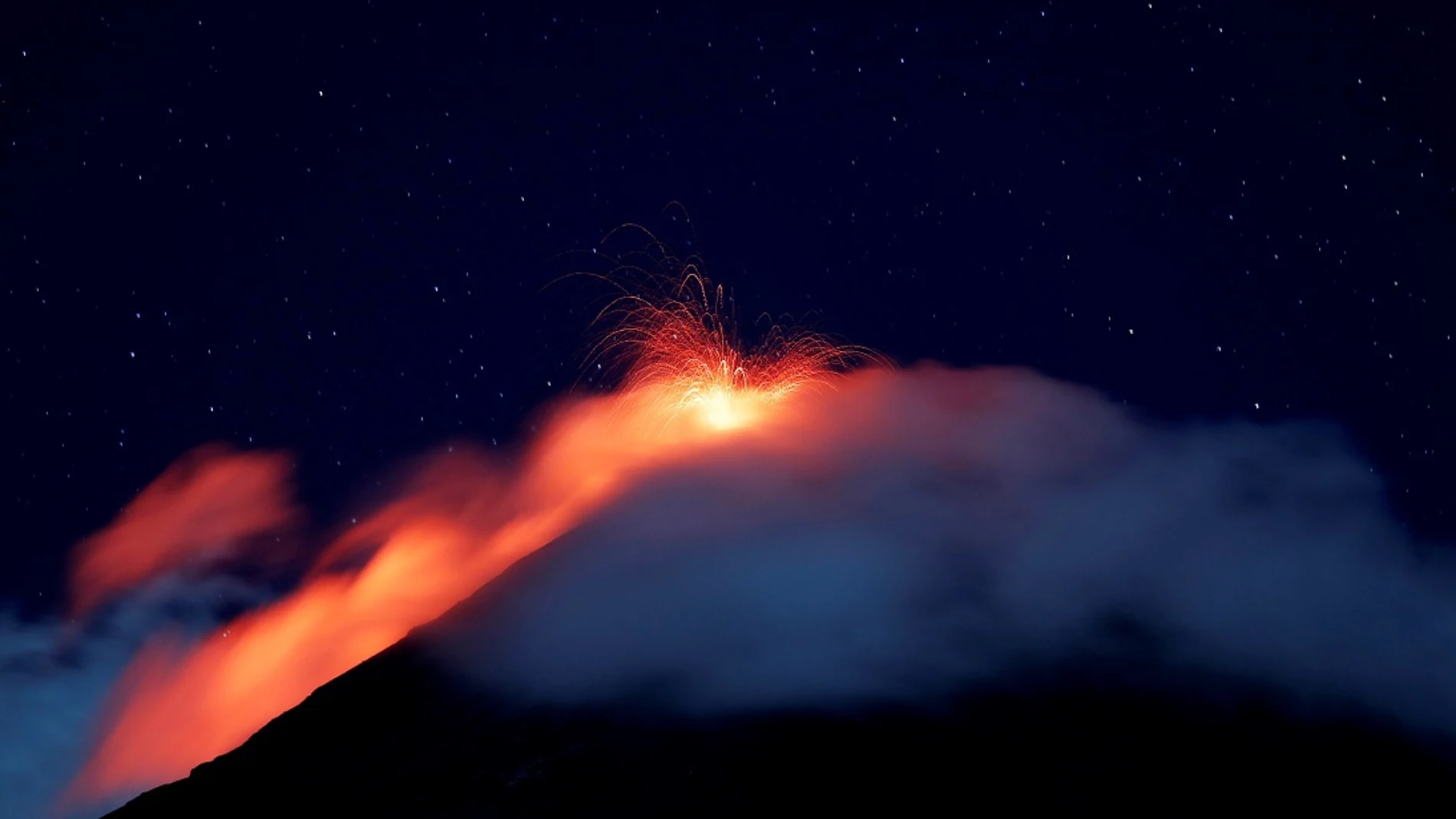 Imagen del volcán de fuego de Guatemala