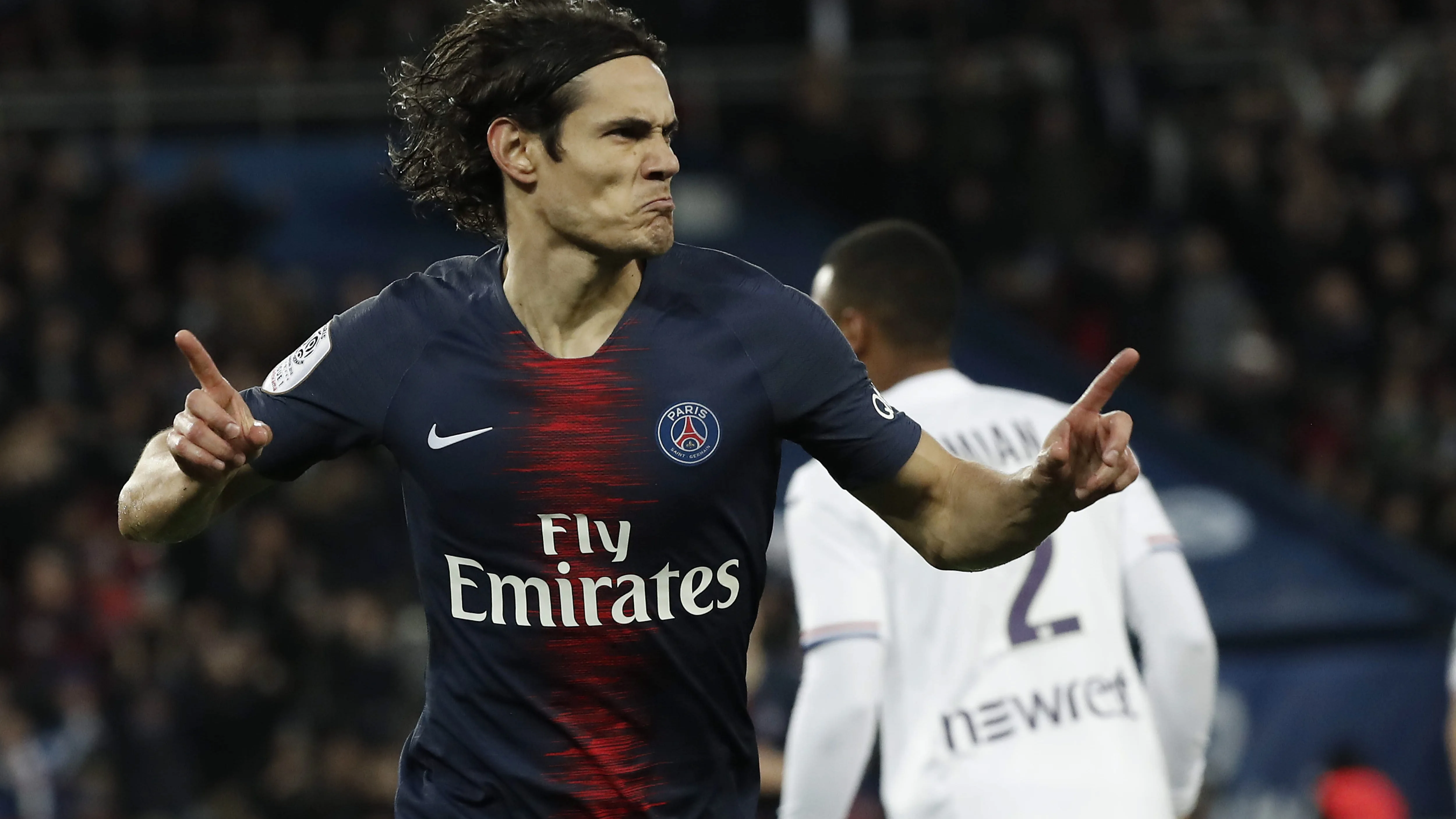 Cavani celebra el 1-0 contra el Toulousse