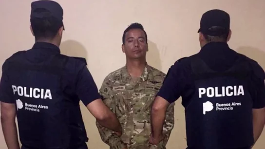 Detienen a un militar acusado de asesinar y descuartizar a su mujer en Argentina Detienen a un militar acusado de asesinar y descuartizar a su mujer en Argentina