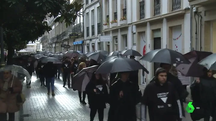 MUJERES DE NEGRO CORUÃ‘A