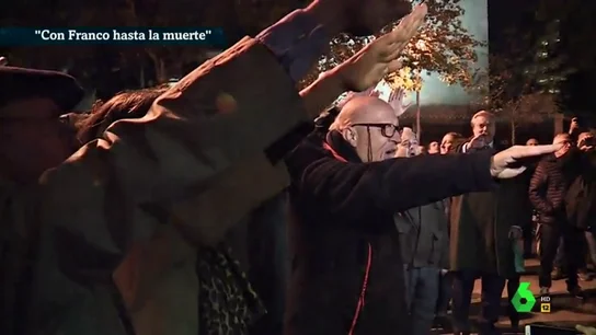 Exaltación del franquismo tras una misa en recuerdo al dictador Exaltación del franquismo tras una misa en recuerdo al dictador