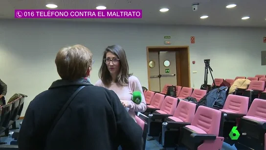 La dura realidad de las mujeres mayores de 60 años que sufren violencia machista: "Para que mis hijos no me escucharan discutir me dejaba" La dura realidad de las mujeres mayores de 60 años que sufren violencia machista: "Para que mis hijos no me escucharan discutir me dejaba"