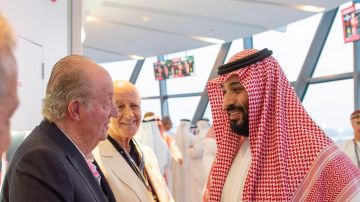 El Rey Juan Carlos se fotografía con el príncipe heredero saudí 