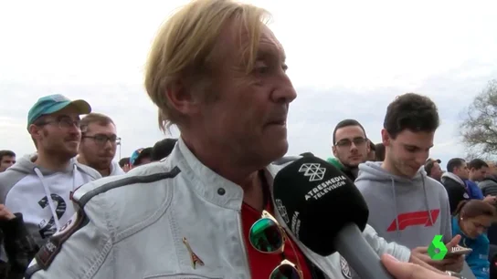 Los fans de Fernando Alonso lo tienen claro: "Está a la altura de Ayrton Senna y es mejor que Michael Schumacher" Los fans de Fernando Alonso lo tienen claro: "Está a la altura de Ayrton Senna y es mejor que Michael Schumacher"