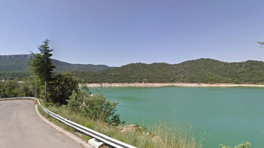 Imagen del pantano de Boadella, Girona Imagen del pantano de Boadella, Girona
