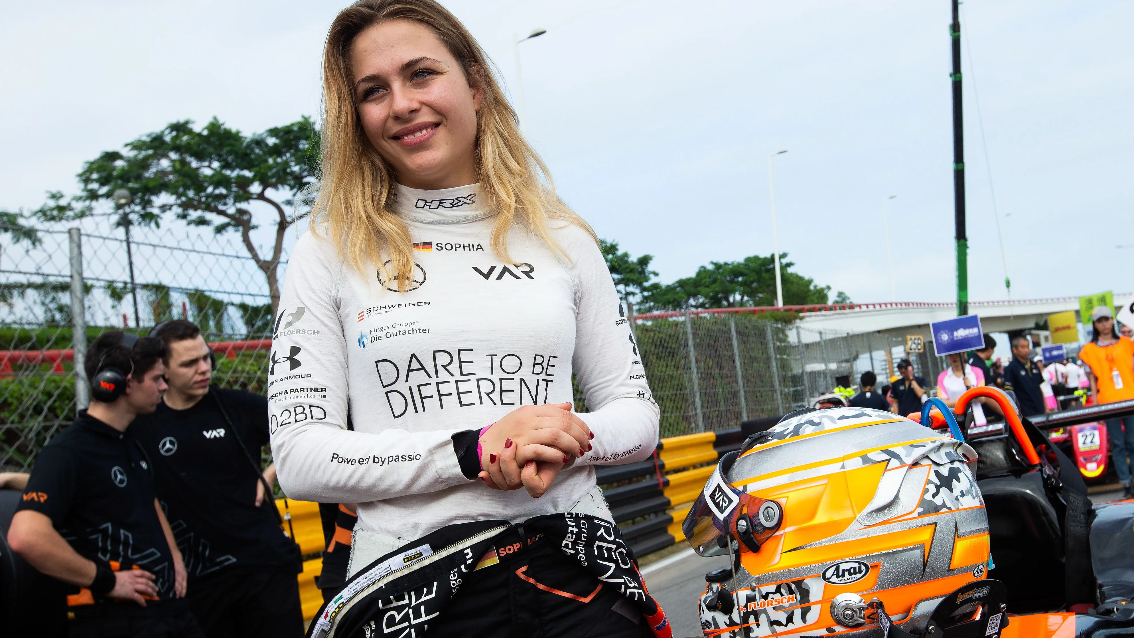 Sophia Floersch antes de disputar el Gran Premio de Macao