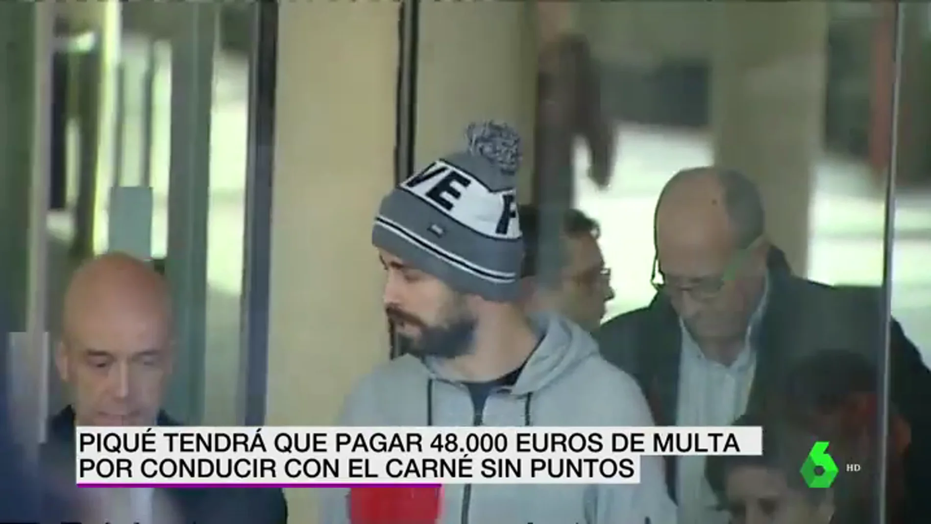 Gerard Piqué acepta una multa de 48.000 euros por conducir sin puntos el pasado mes de agosto