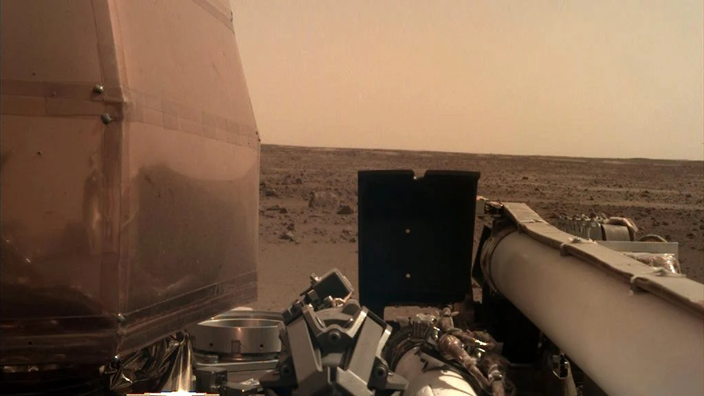 Nueva imagen de la sonda InSight tras su llegada a Marte