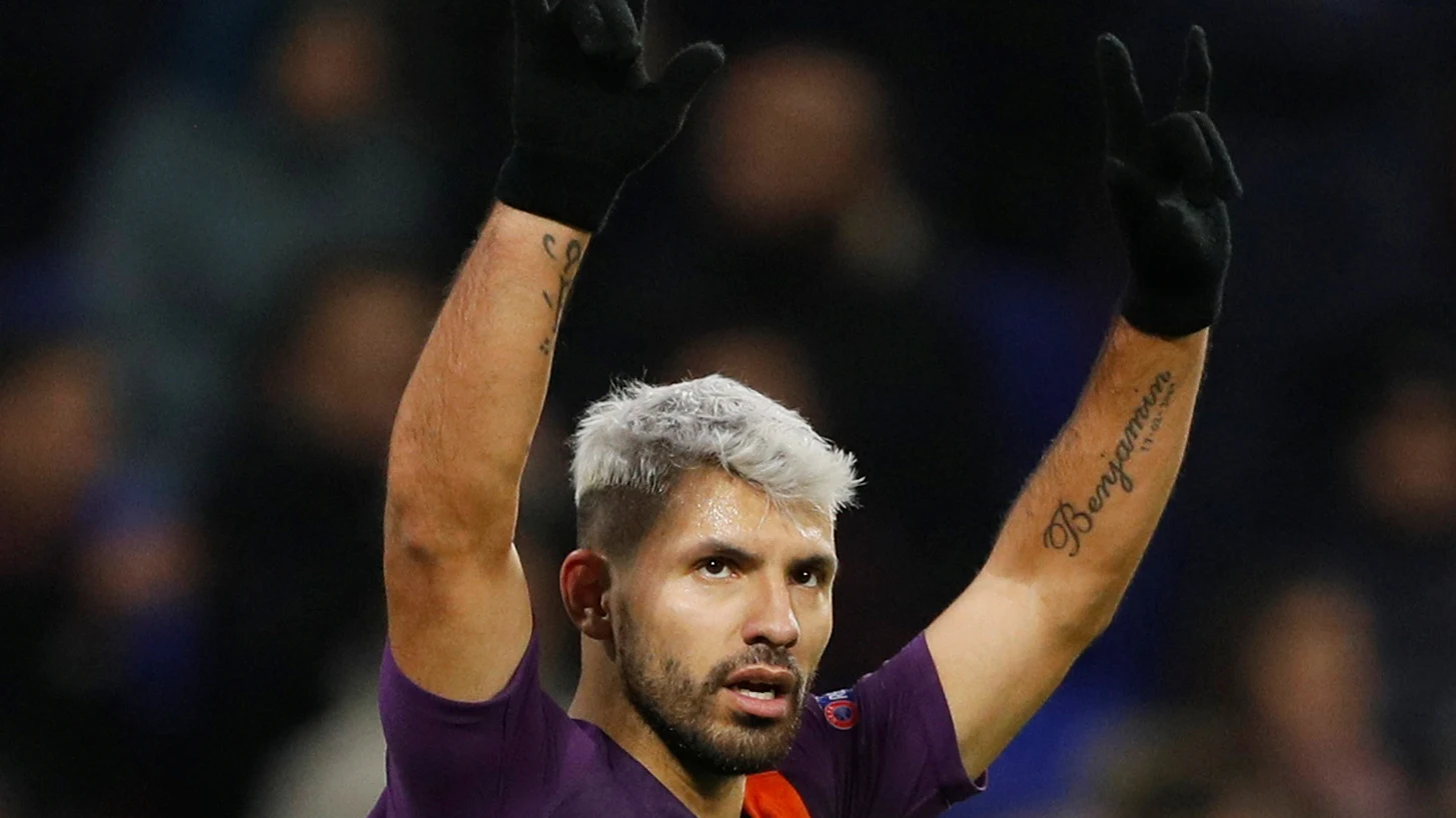 Agüero celebra uno de sus goles con el Manchester City