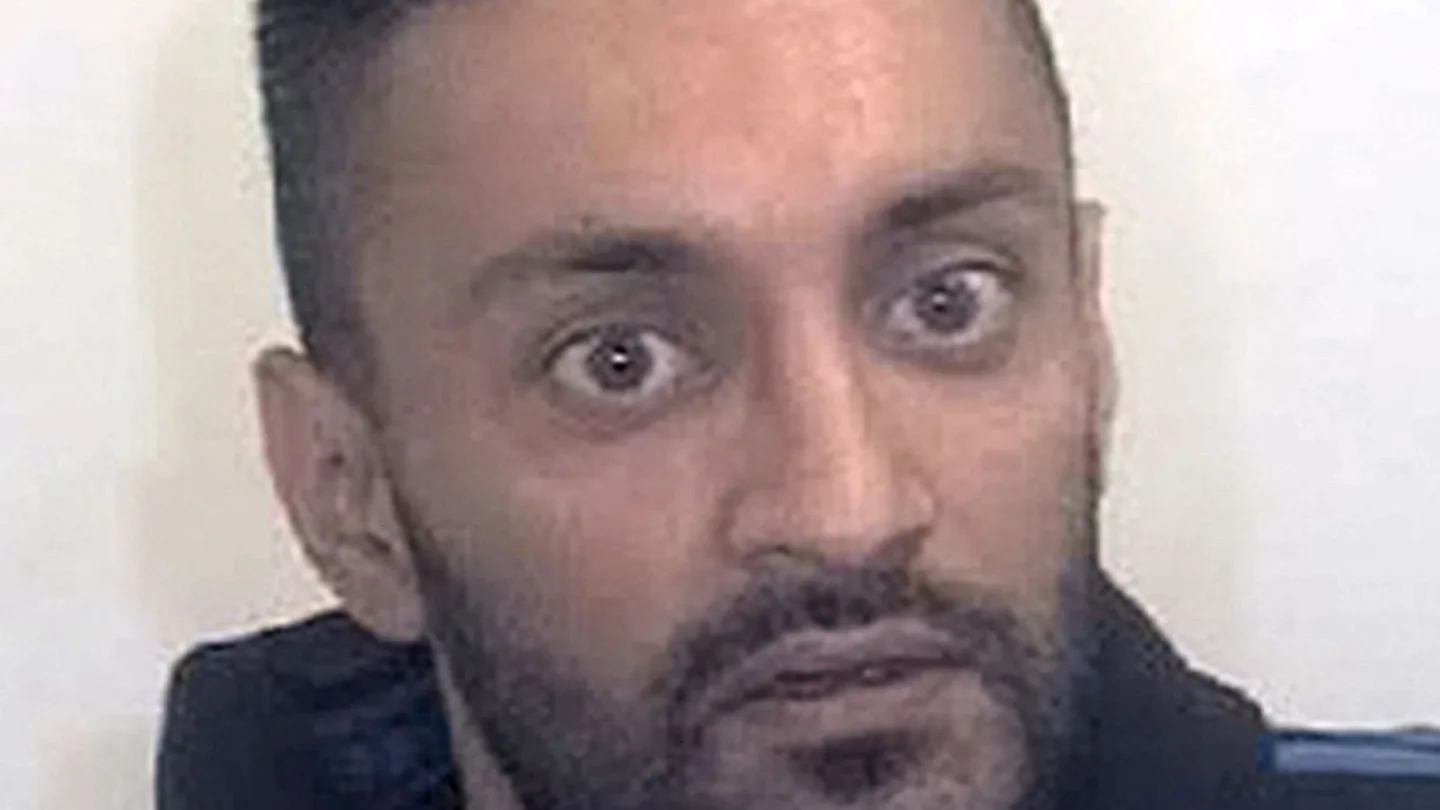 Arshid Hussain, el hombre que violó a Sammy Woodhouse Arshid Hussain el hombre que violó a Sammy Woodhouse