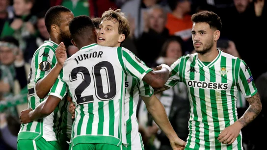 Canales celebra su gol ante el Olympiacos Canales celebra su gol ante el Olympiacos