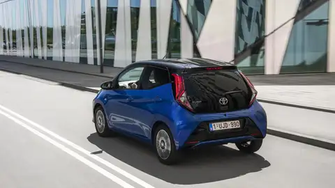 Toyota AYGO x-clusiv parte trasera Toyota AYGO x-clusiv parte trasera