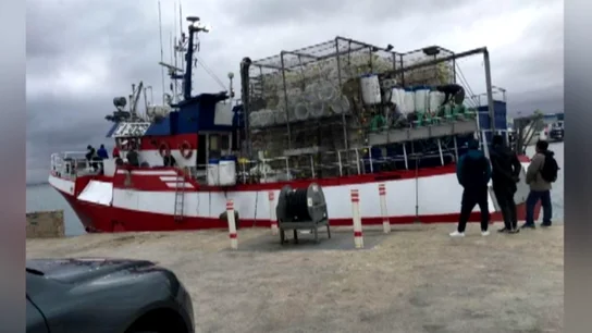 El pesquero 'Nuestra Madre Loreto' de Santa Pola El jefe de máquinas del pesquero que rescató a doce migrantes ante la falta de respuesta: "ellos dicen que si van a Libia se van a tirar al agua"
