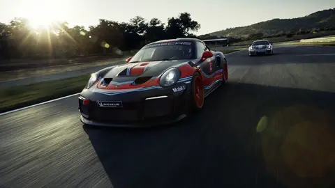 Porsche 911 GT2 RS Porsche 911 GT2 RS