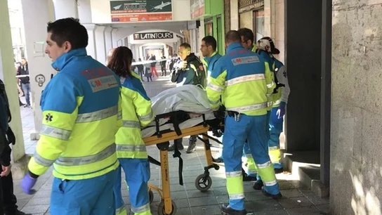 Una mujer, herida grave al ser apuñada por su cuñada Una mujer, herida grave al ser apuñada por su cuñada