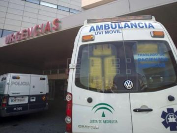 Imagen de archivo de una ambulancia en Andalucía. Imagen de archivo de una ambulancia en Andalucía.