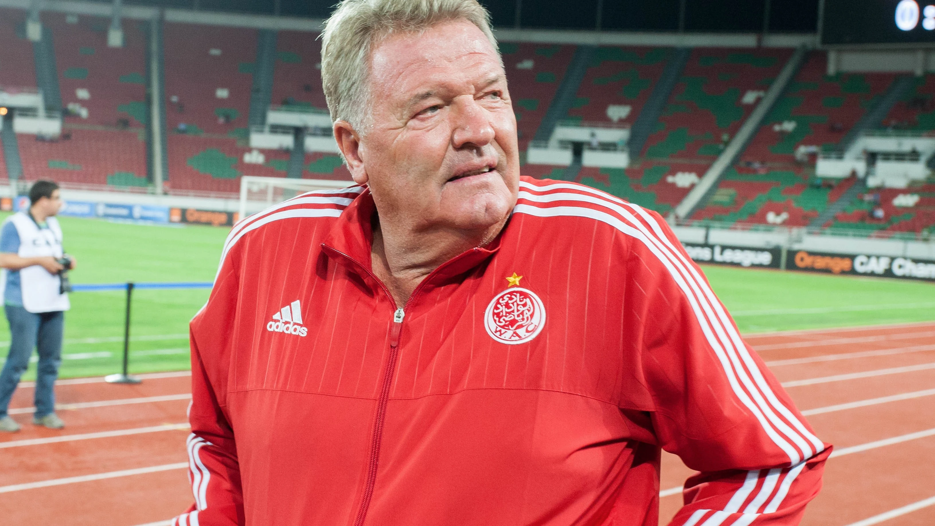 Toshack en un partido de su equipo Wydad Casablanca