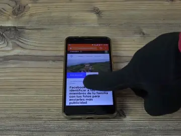 Cómo transformar tus guantes normales en guantes táctiles para el móvil Cómo transformar tus guantes normales en guantes táctiles para el móvil