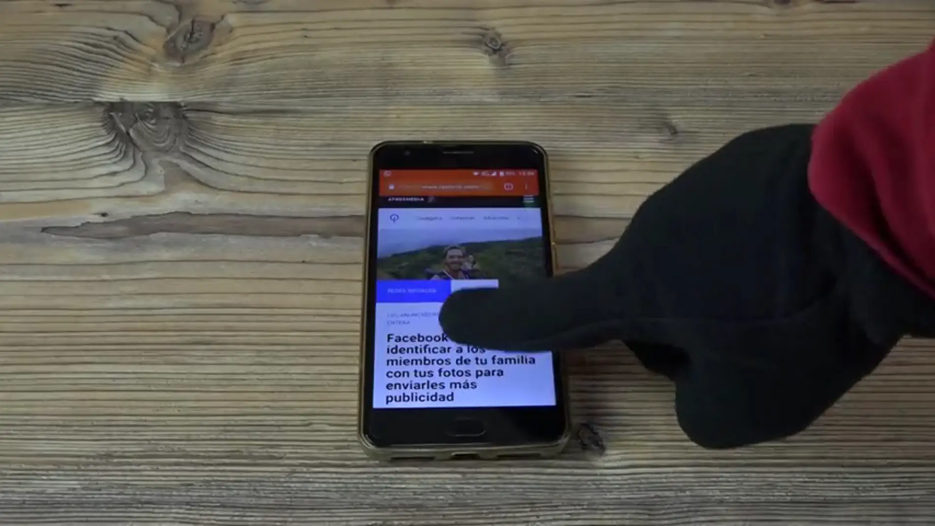 Cómo transformar tus guantes normales en guantes táctiles para el móvil